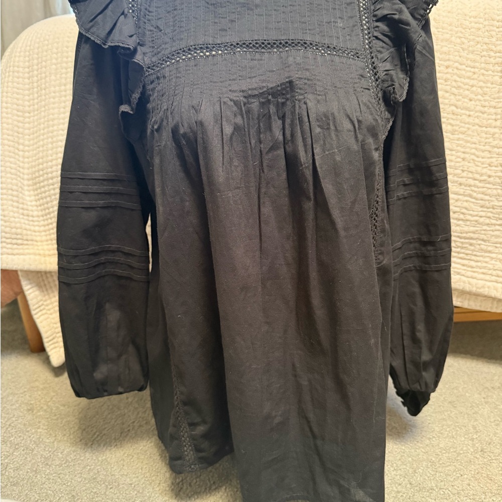 Elegant Black Long-Sleeve Blouse